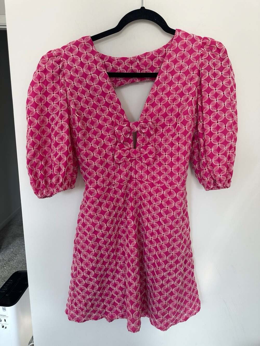 Talgui Pink White Geometric Embroidered Puff Sleeve Bow Mini Dress